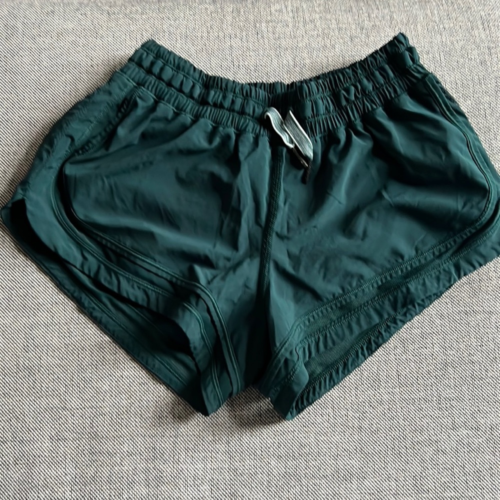 Lululemon Shorts Size 6.